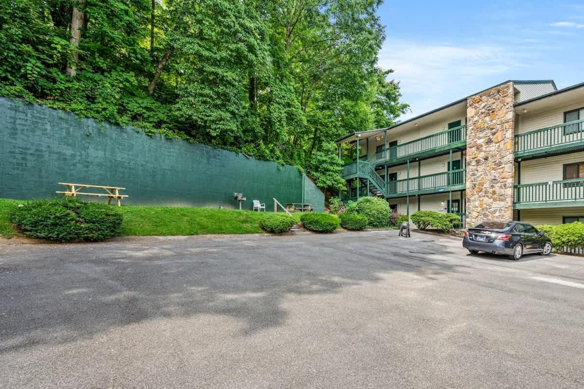 Misty Mountain Getaway Villa Gatlinburg Luaran gambar